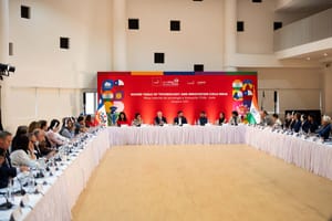 Presidente Gabriel Boric Font encabezó mesa de trabajo de tecnología e innovación en Bangalore